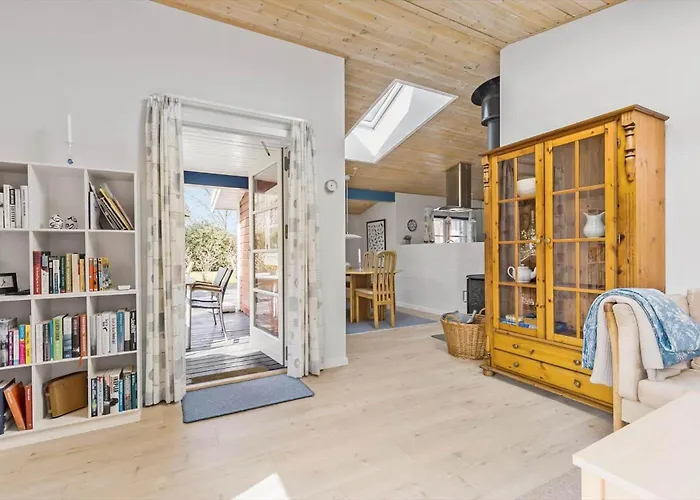 1488-akirkeby-boesparken-5 * Vester Somarken